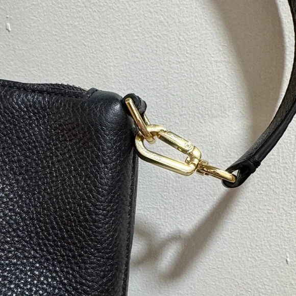 Tory Burch Black Leather Shoulder Bag with Gold Details - Picture 4 of 7